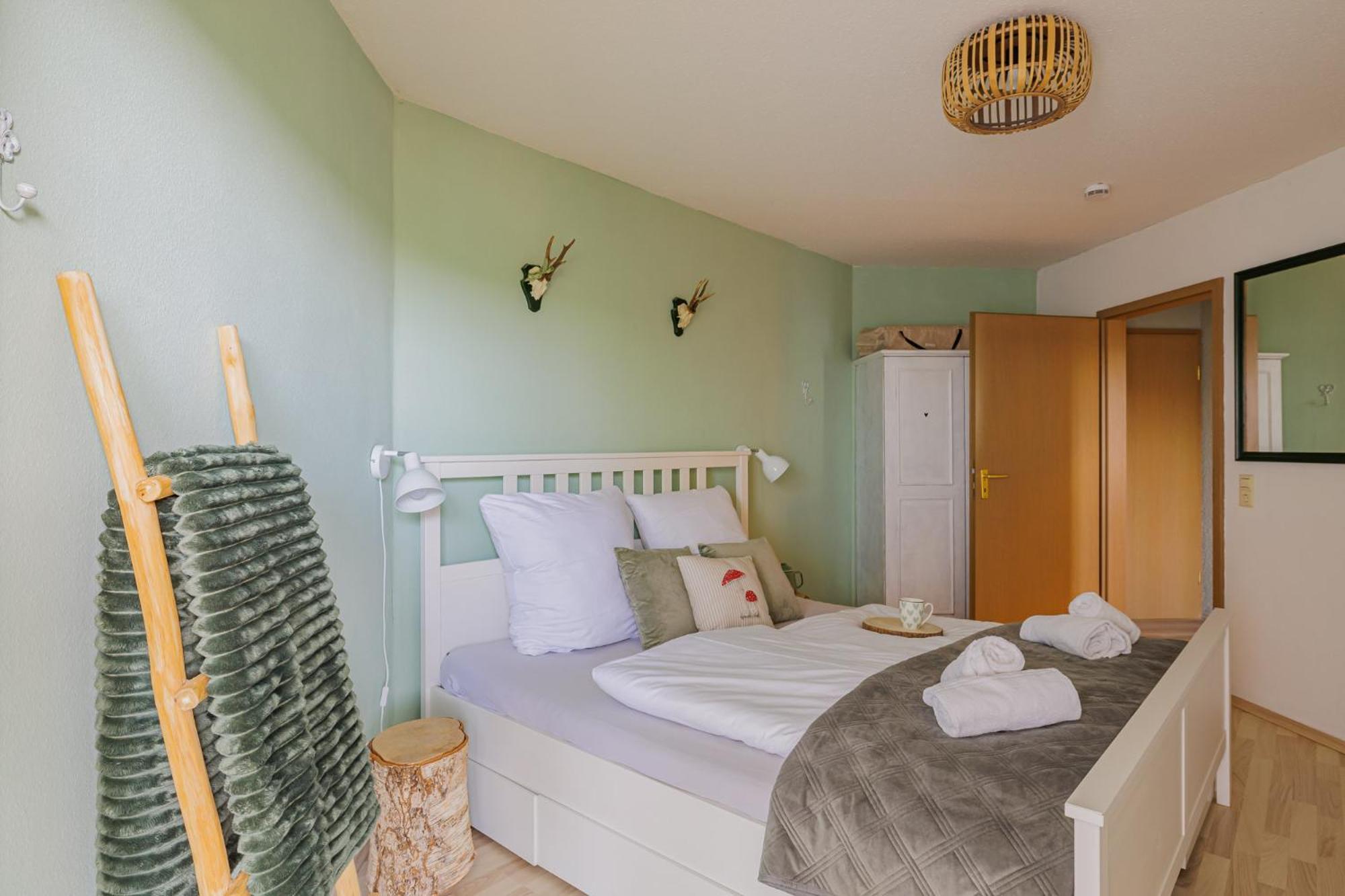 Herzgruen Direkt An Traumhaften Wanderwegen Balkon Mit Toller Aussicht Sauna Im Haus Tiefgarage E-Ladestation Todtnauberg Kültér fotó
